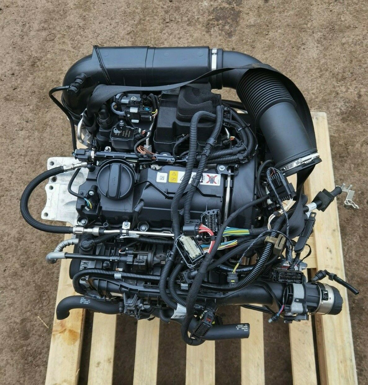 Moteur complet Mini Cooper F55 F56 / BMW serie 1 / 2 1.5i 136 12V Turbo ref B38A15A Pièce