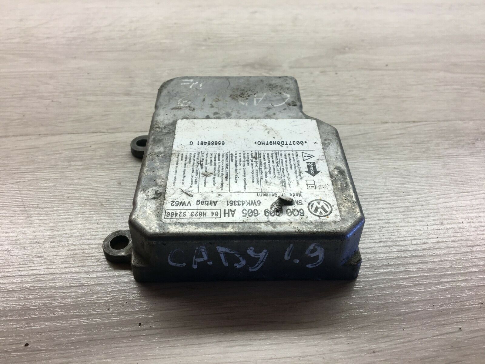 VW new beetle module airbag 6Q0909605AH Pièce Auto Occasion à prix imbattables La Pièce Aut