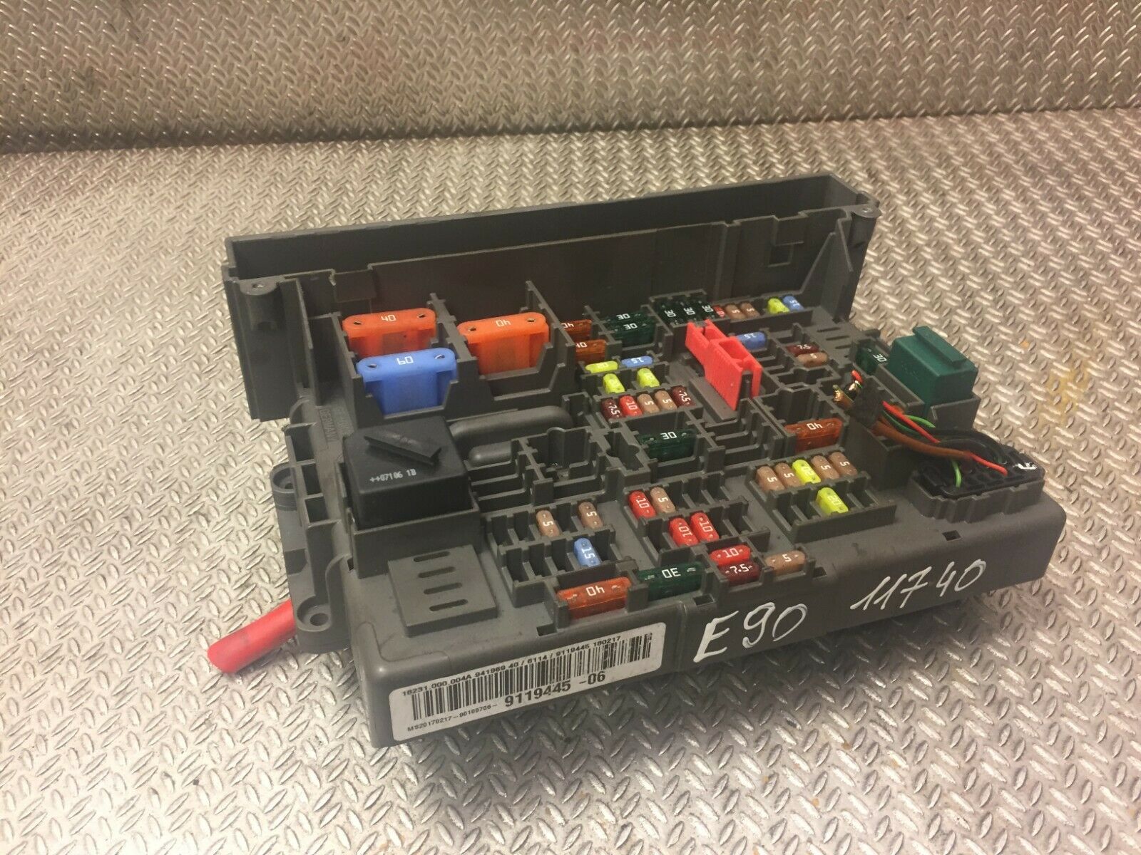 Boîte à fusible BMW 118i 9119445