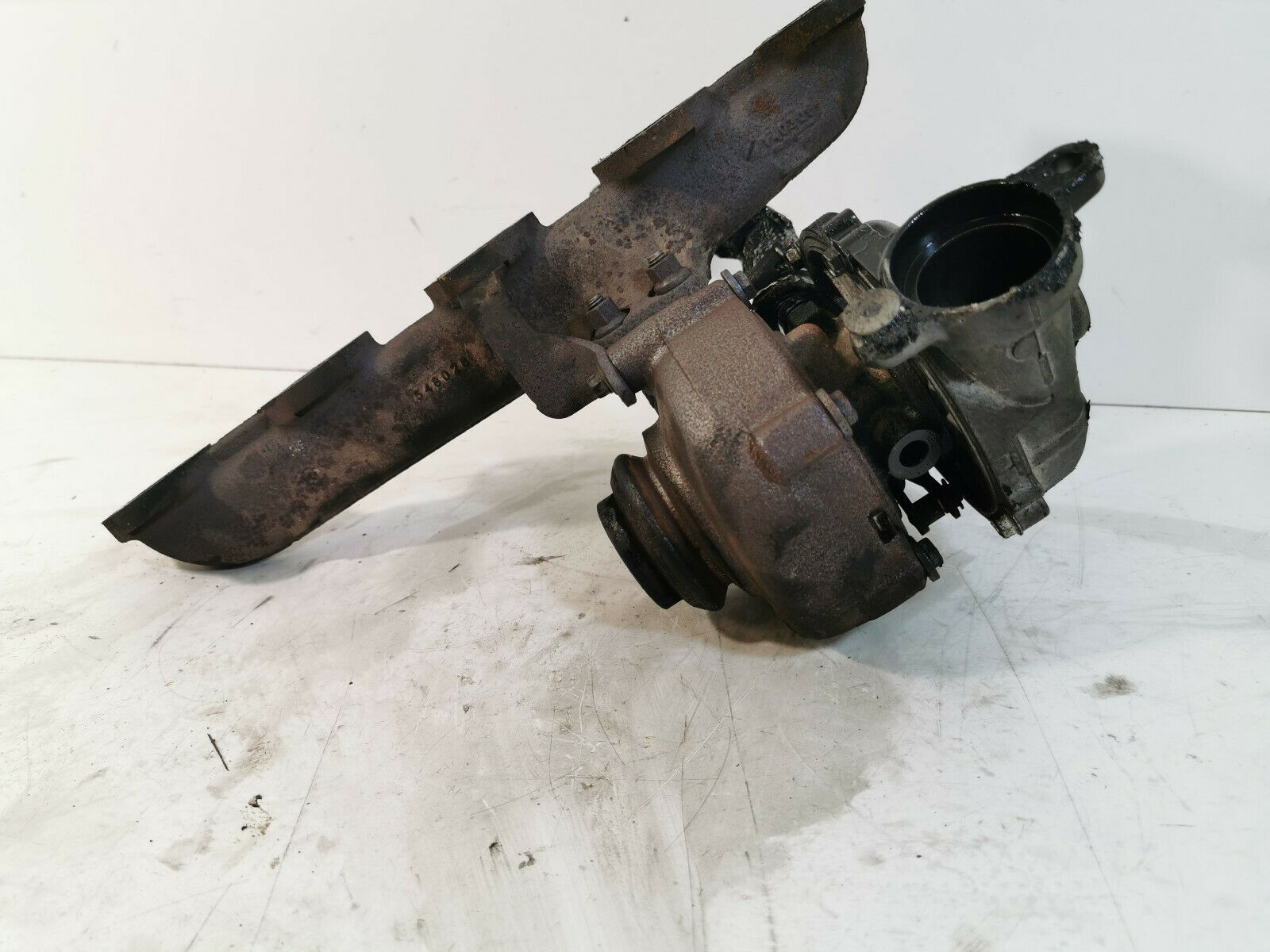 Turbo Citroen Peugeot 1,6 HDi 110CV 9650764480 Pièce Auto Occasion à prix imbattables La Turbo Citroen Peugeot 1,6 HDi 110CV 9650764480 Pièce Auto Occasion à prix imbattables La